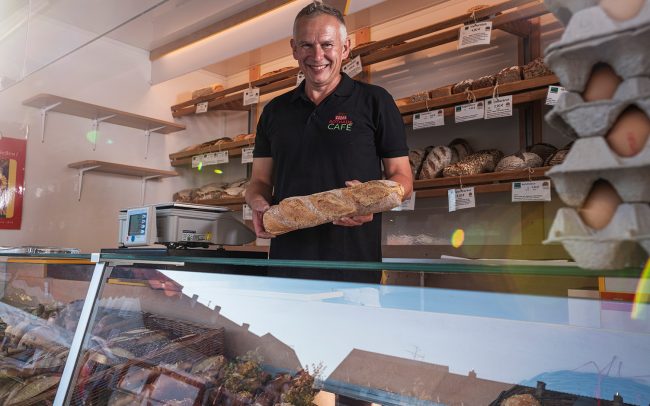 Rothaus Café Bäckerei Biomarkt Breisach